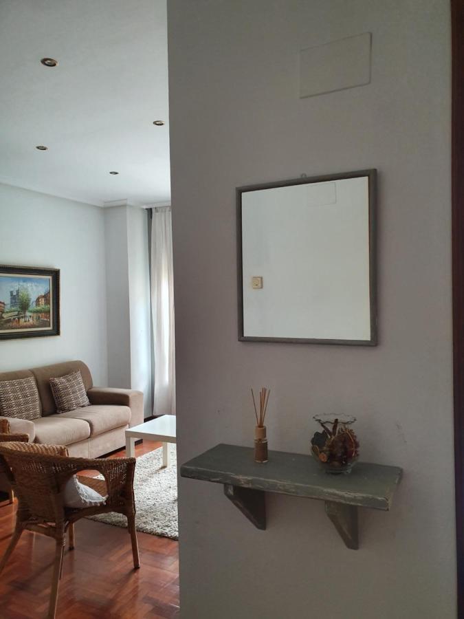 Casco Historico- Vivienda De 2 Habitaciones Con Parking Oviedo Eksteriør bilde